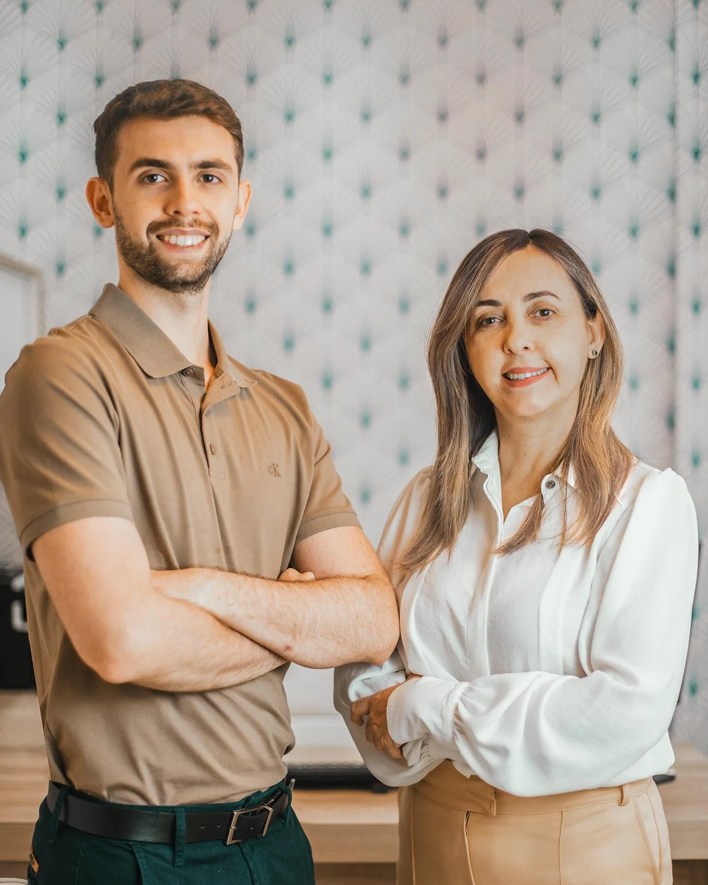 Gabriel Bauer e Vânia Beletate no consultório
